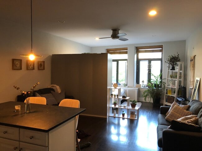 Foto del edificio - 65 Bedford St