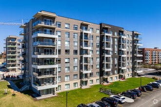 Building Photo - Quartier One West