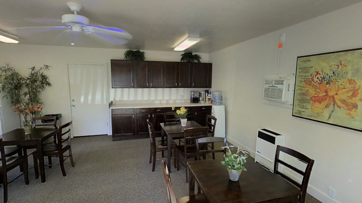 Photo - University Square Apartments