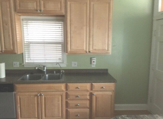Foto del edificio - 841 W Wrightwood Ave