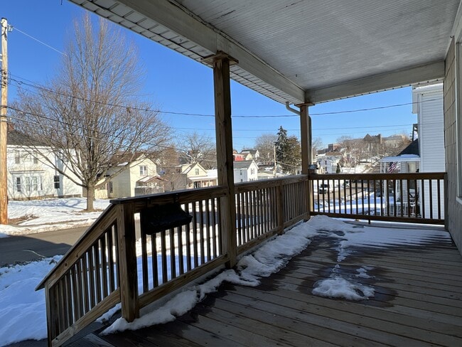 Building Photo - 1950 Bennett St