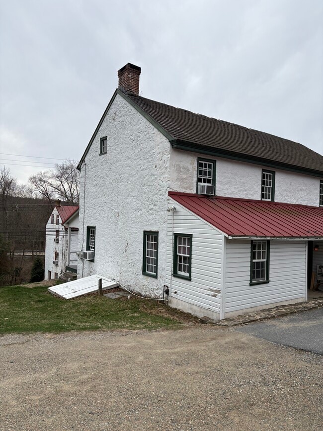 Back of house kitchen addition - 3380 Coventryville Rd