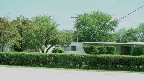Building Photo - Allen Park Mobile Court