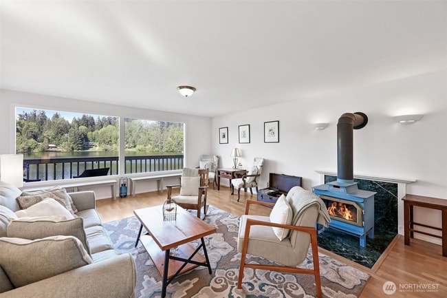 Building Photo - 6917 Olive Ave