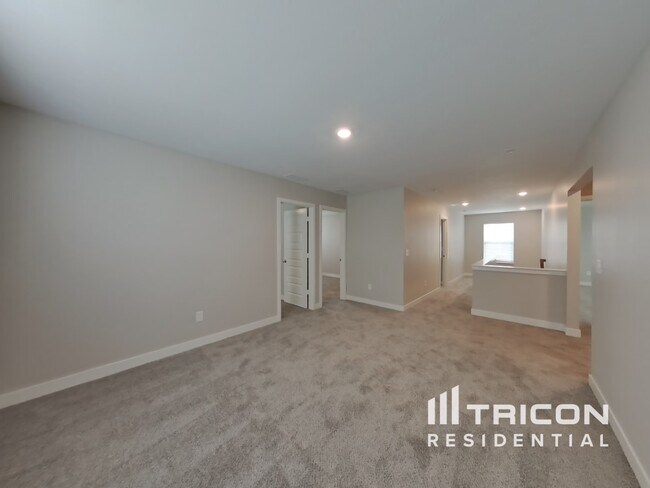 Foto del edificio - 1303 Eton Wy