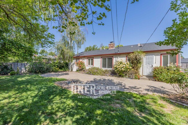 Building Photo - Classy Three Bedroom in Sacramento