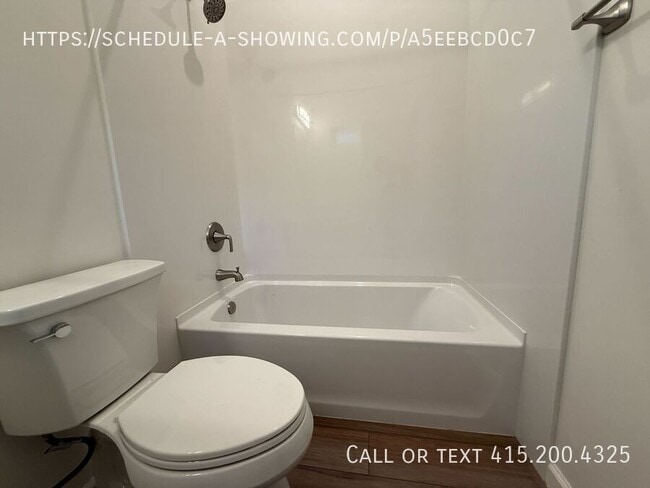 Foto del edificio - Two Bedroom Apartment in Watsonville ~ Cal...