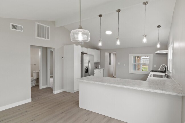 Foto del edificio - 3134 N 14th 1/2 St