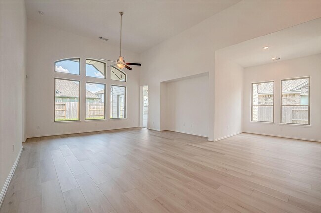 Foto del edificio - 1422 Munson Valley Rd