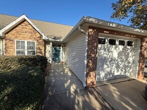 Building Photo - 2521 Gordon Glen Ct