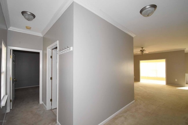 Building Photo - 2237 Locksley Woods Dr