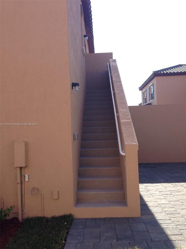 Building Photo - 9361 SW 171st Ave