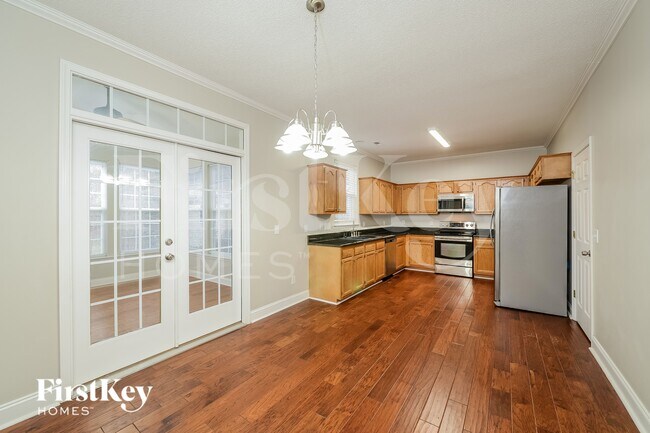 Foto del edificio - 6052 Glen Way Dr