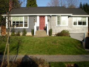 Building Photo - 8244 39th Ave NE