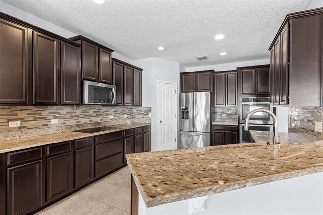 Building Photo - 14903 Fells Ln