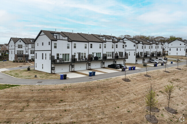 Building Photo - Abode at Reids Cove