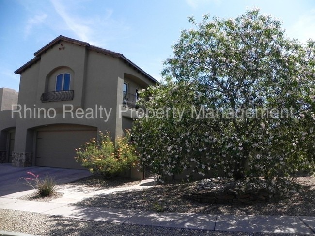 Building Photo - 4400 Willow View Ln NW