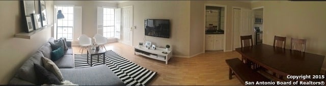 Foto del edificio - 5359 Fredericksburg Rd