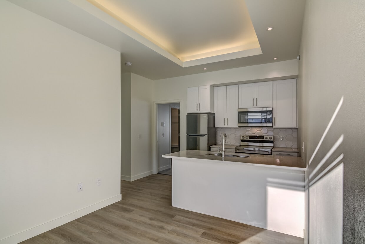 Foto principal - 3253 Fairfax St