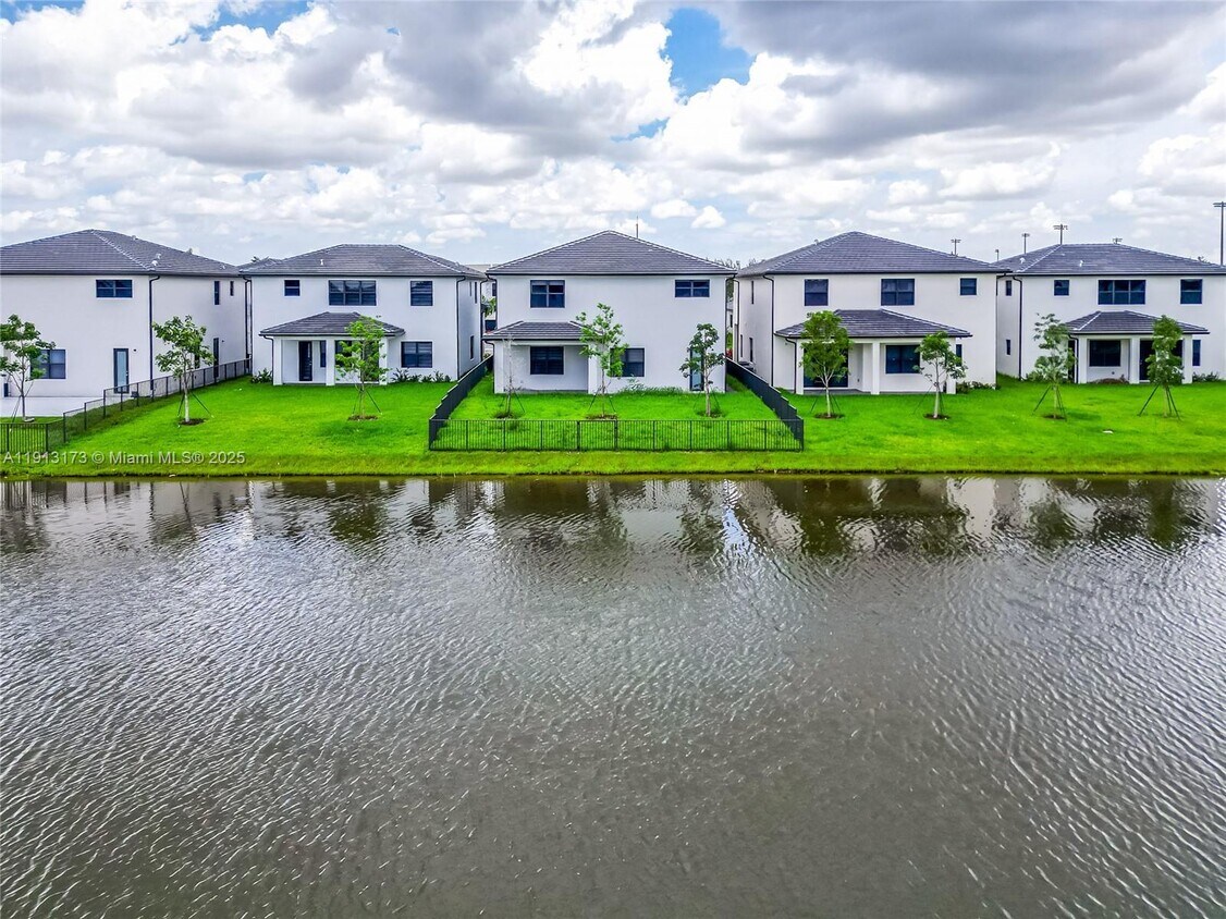 Foto principal - 4276 SW 173rd Ave