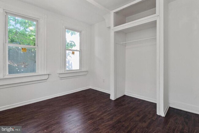 Building Photo - 410 N 53rd St