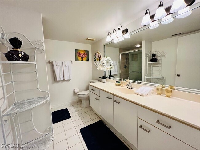Foto del edificio - 7719 Jewel Ln