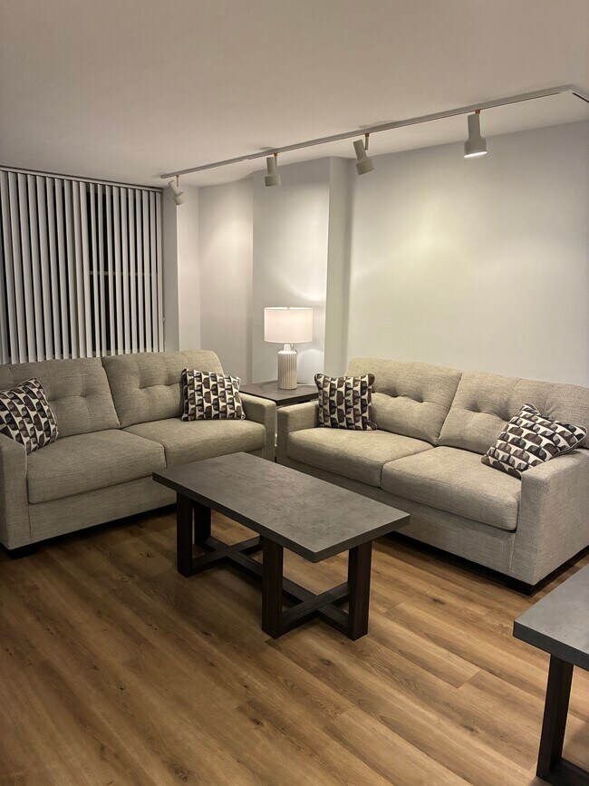 Foto del edificio - 50 Belmont Ave