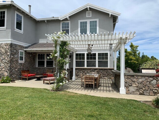 Foto del edificio - 4455 Tosca Ct