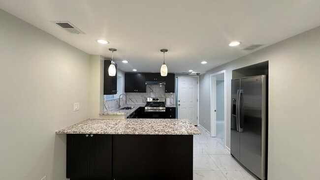 Foto del edificio - 5405 N Campbell Ave