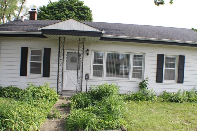Building Photo - 2101 Eshcol Ave