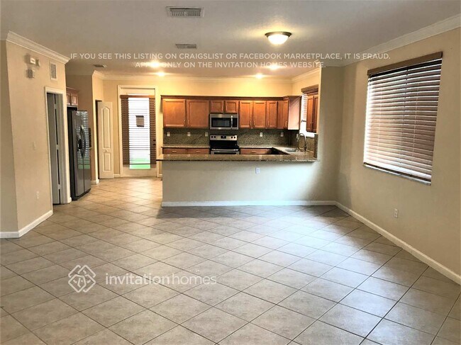 Building Photo - 946 NW 206th St