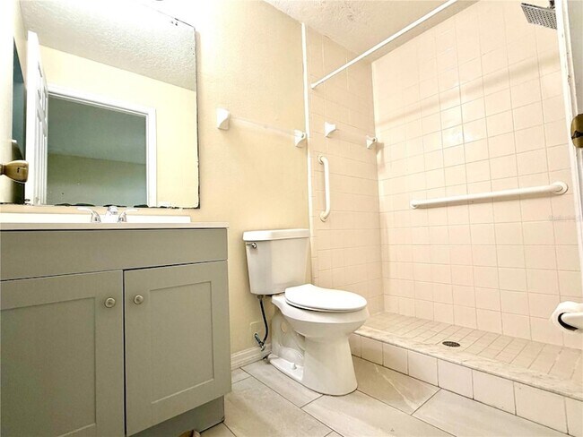 Building Photo - 1172 Jade E Ln