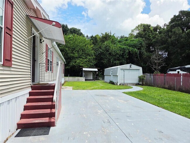 Building Photo - 6607 Ivy Mist Ln