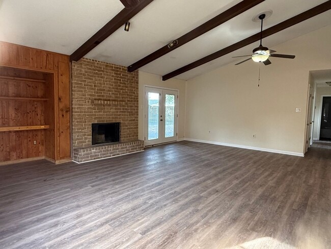 Building Photo - Northwood Village Corner Lot