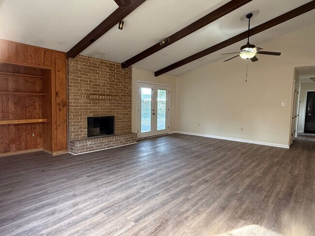 Foto del edificio - Northwood Village Corner Lot