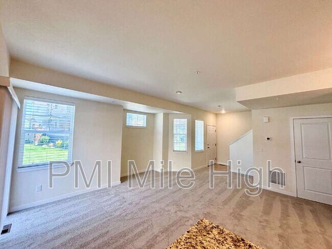 Foto del edificio - 12874 Jasmine St