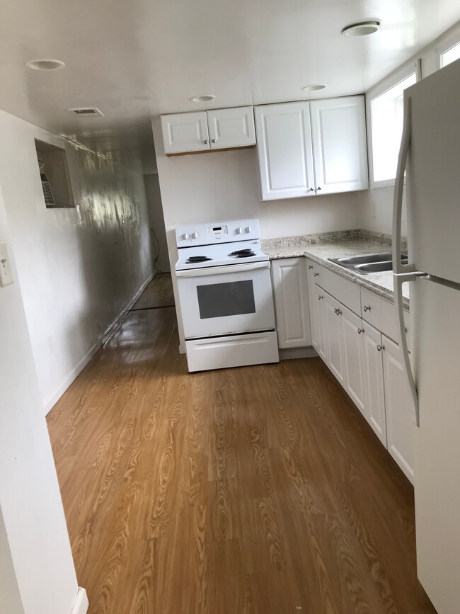 Building Photo - 16 Mattone Ct
