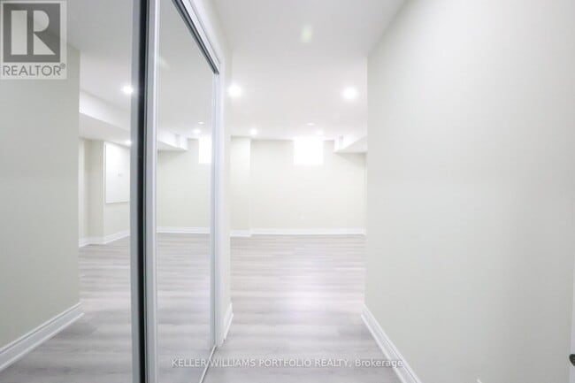 Building Photo - 99 Hurst Dr