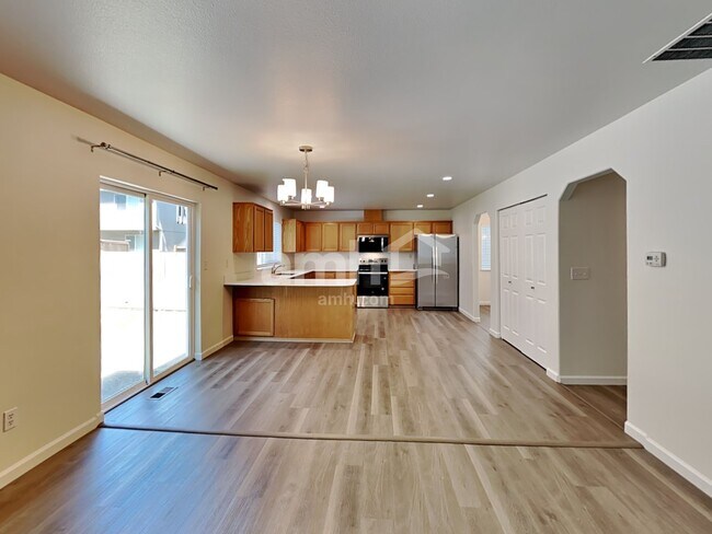 Building Photo - 17712 2nd Ave Ct E