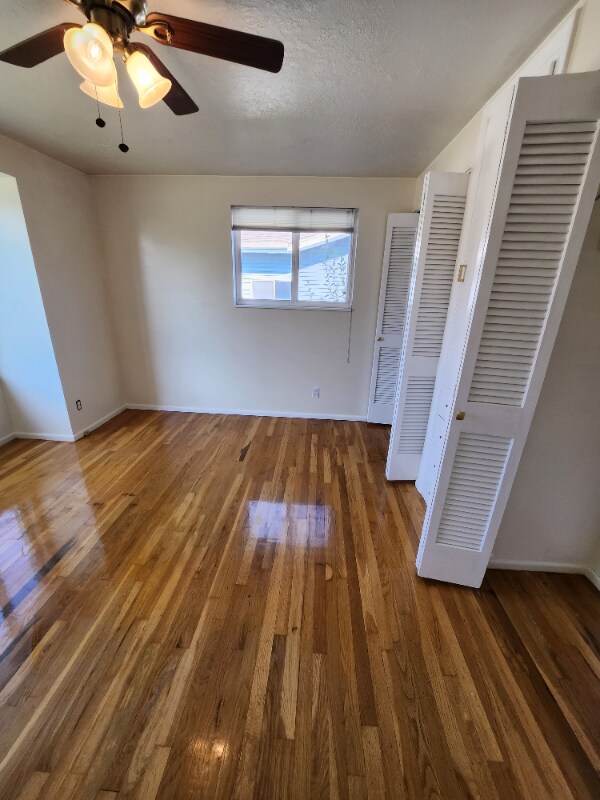 Foto del edificio - 1230 Manor Cir