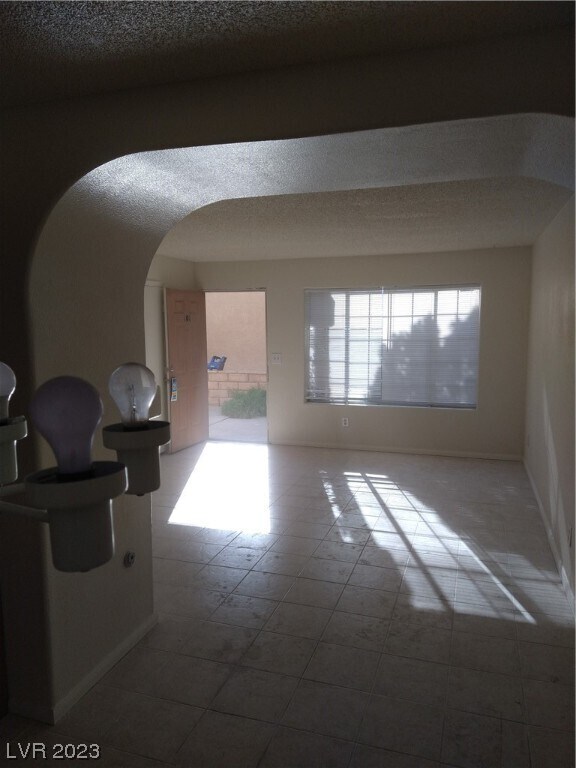Building Photo - 1608 N Torrey Pines Dr