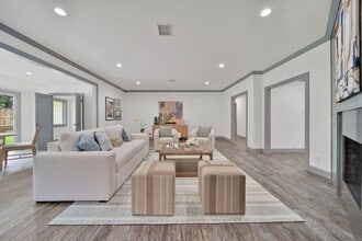 Building Photo - 10042 Briar Forest Dr