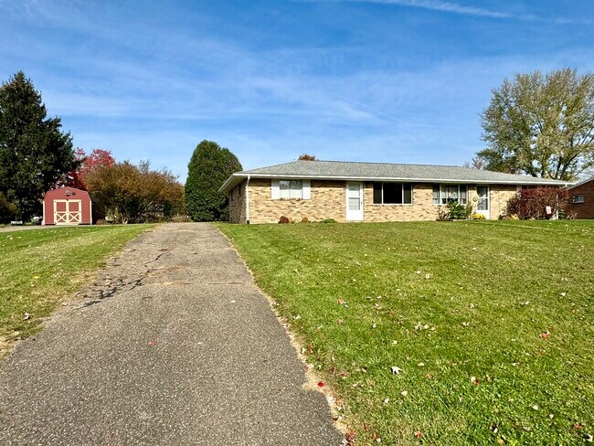 Foto del edificio - 7417 Rob St NW