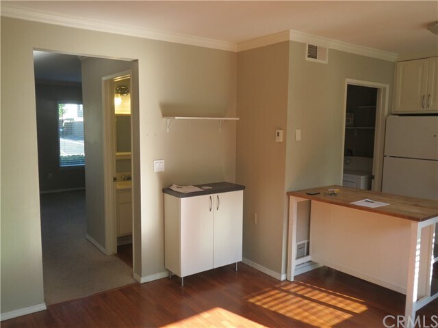 Building Photo - 6711 Sun Dr