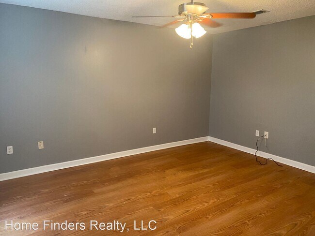 Building Photo - 3 br, 1.5 bath House - 11673 Auburn Dr.