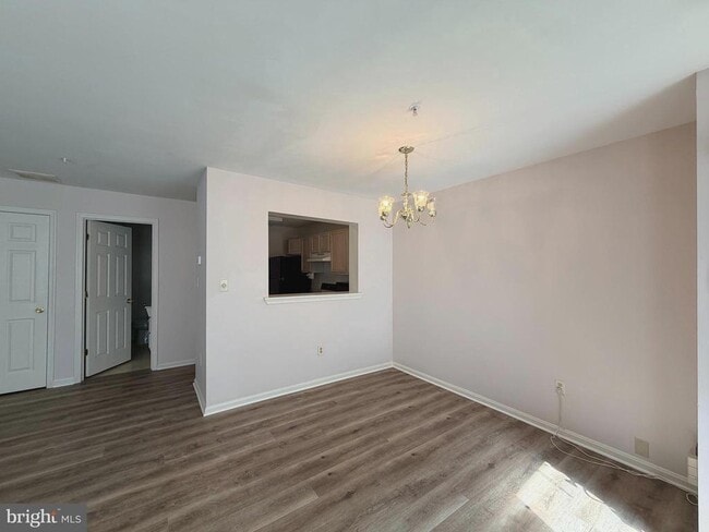 Building Photo - 8906 Mallard Ct