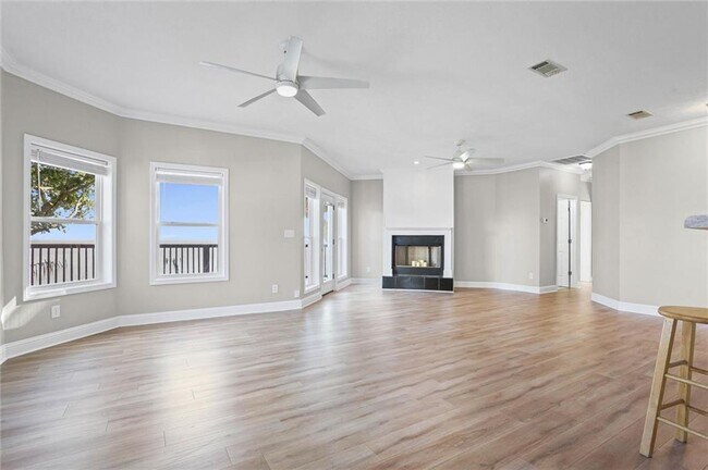 Foto del edificio - 3917 Bayfront Rd