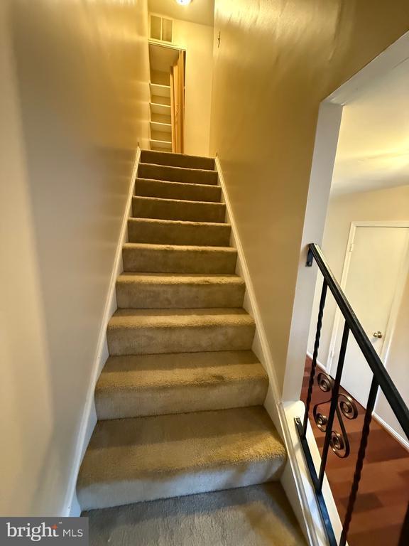 Foto del edificio - 3361 Ryon Ct