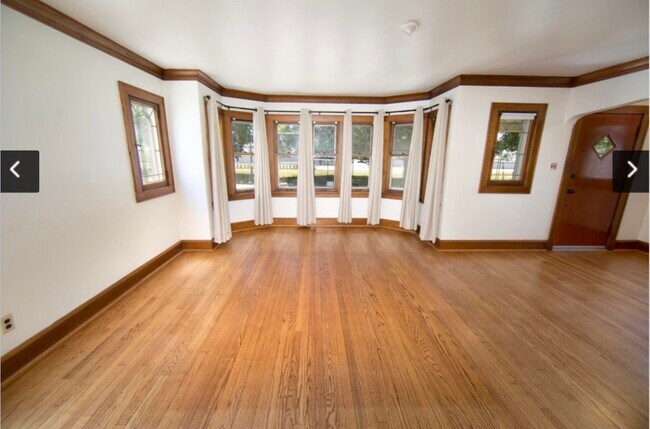 Foto del edificio - 936 S 77th St