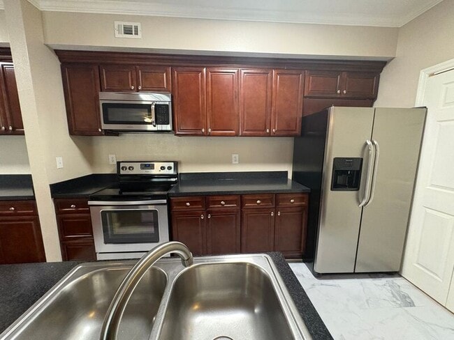 Building Photo - 5618 Pinnacle Heights Cir